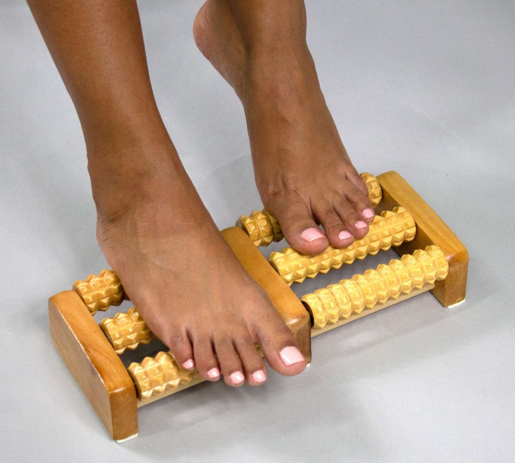 Wellys-GI-100121-Masseur-de-pieds-en-bois-GI-10012