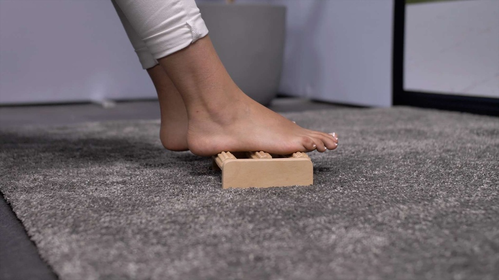 Wellys-GI-100121-Masseur-de-pieds-en-bois-GI-10012