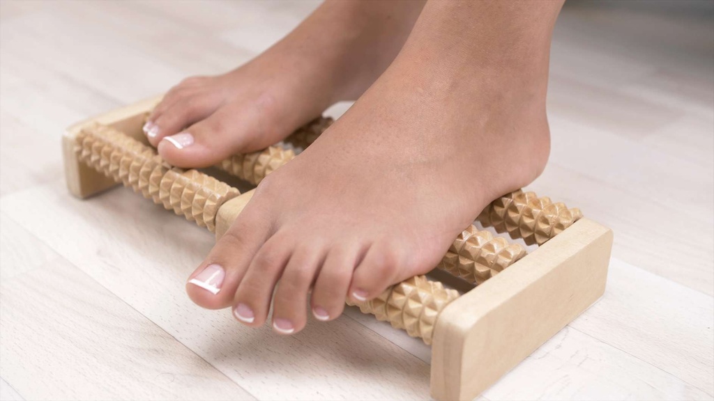 Wellys-GI-100121-Masseur-de-pieds-en-bois-GI-10012