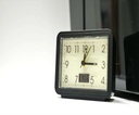 Genius-Ideas-Reveil-et-thermometre-luminescents-GI