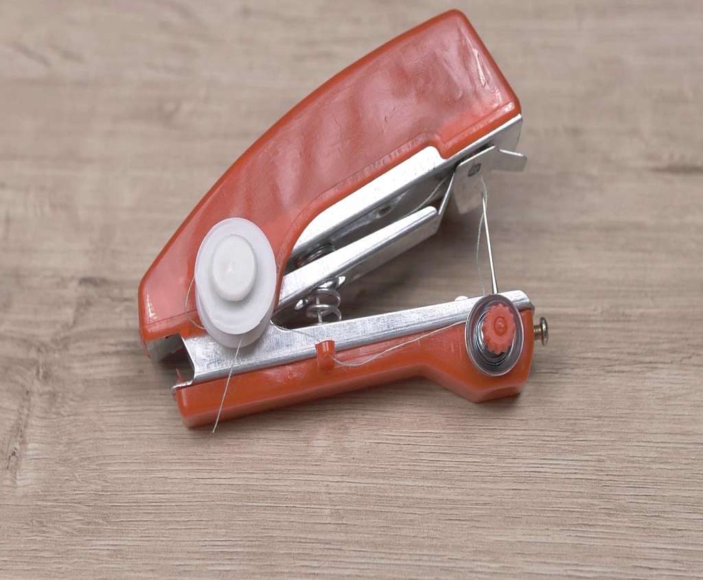 Genius-Ideas-Mini-maquina-de-coser-manual-GI-09650