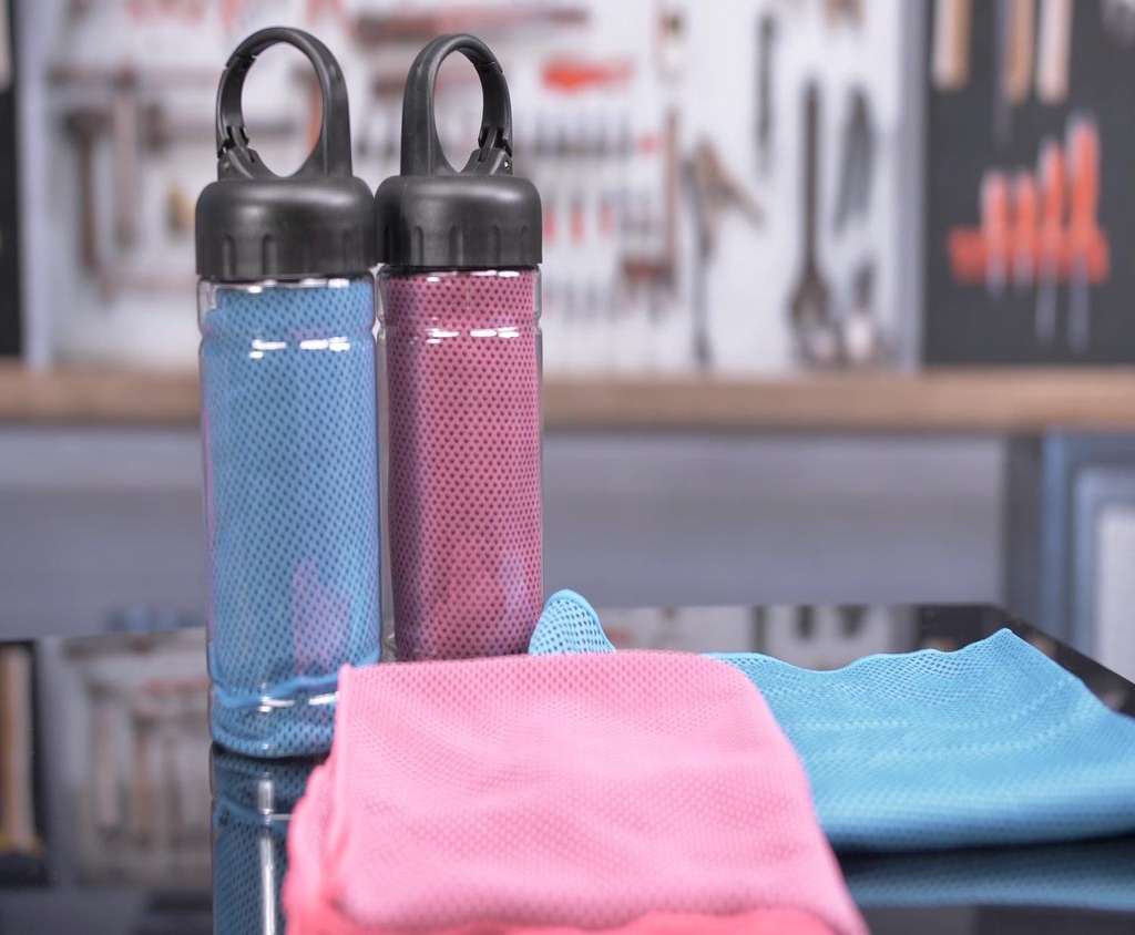 Genius-Ideas-Serviette-Shake-n-Fresh-bleue-GI-0167