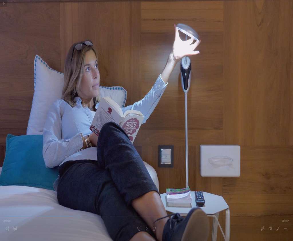 Genius-Ideas-Lampadaire-sans-fil-a-LED-en-gel-GI-1
