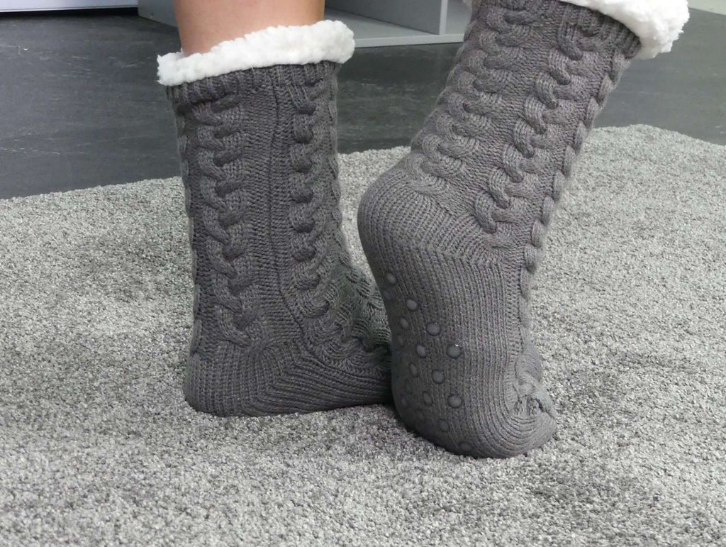 Genius-Ideas-Chaussettes-calines-Cocooning-GI-0359