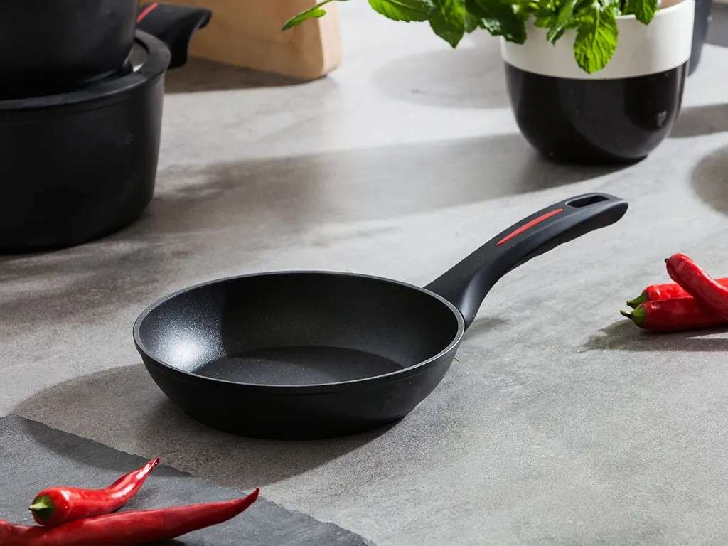 Royalty-Line-RL-FFN28-Marble-Coated-Frying-Pan-28c
