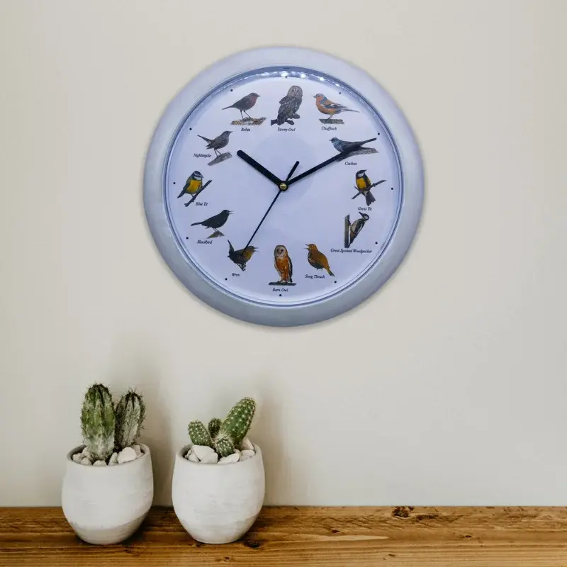 Herzberg-HG-03725-Horloge-europeenne-de-chant-d-oiseau-Marron-HG-03725-1.webp