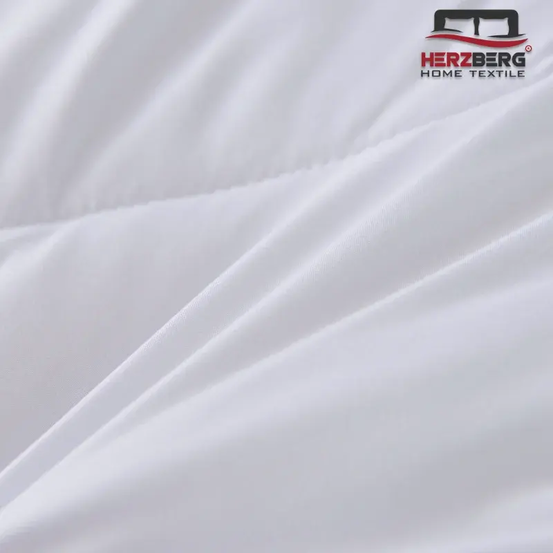 Herzberg-HG-22067WD-4-Star-Quality-White-Duvet-200x200cm-5.webp